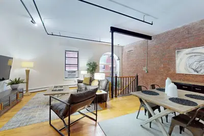 Image de This apartment is a 2 bedroom(s), 2 bathrooms, located in Boston, Ma.