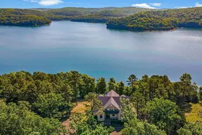 Image de Lakefront at War Eagle