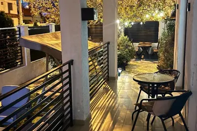 Image de Spacious 5-bedroom villa with WiFi and Ac in beautiful Mamaia-Sat