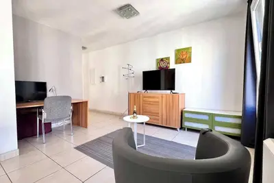 Image de Chic and peaceful, 2 minutes from the European Parliament