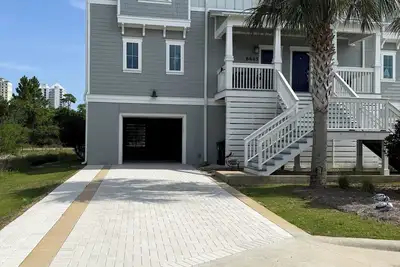 Image de 3-bedroom townhouse at Lost Key Resort. Private beach, golf and fitness center