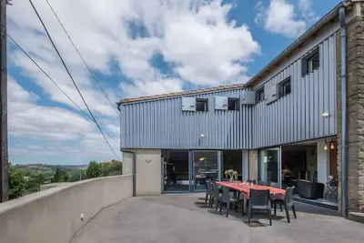 Image de Maison de vacances 'La Cave De Lami Vue Sur Vignoble' avec piscine privée, terrasse privée et Wi-Fi