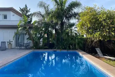 Villa 'Alvaro' avec vue sur les montagnes, Wi-Fi et climatisation