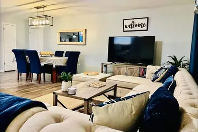 Image de Sailors Cove- Elegant, Modern, Newly Renovated, Pet Friendly Escape W/ Jacuzzi