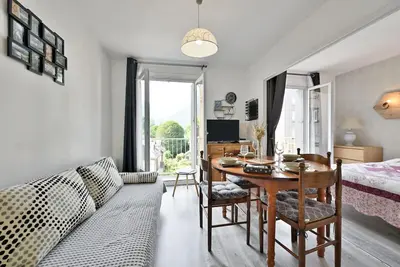 Image de Appartement 'L'Encatador - Bagnère-de-Luchon' avec vue sur la montagne