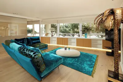 Image de Appartement 'Superbe T4 De 128m²' avec vue sur la mer, Wi-Fi et climatisation