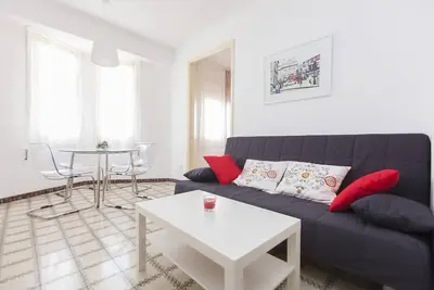 Image de Appartement '3 Bedroom Next To Plaza' avec Wi-Fi et climatisation
