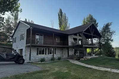 Image de Cozy cabin with Ac, Wi-Fi and view of Bear Lake in charming Fish Haven, Idaho