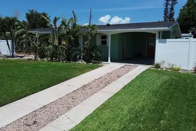 Image de Charming Bungalow in west Bradenton only minutes from Bradenton beach and Img.