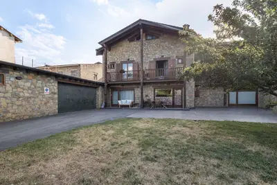Image de Maison de vacances 'Vall Bellver' avec vue sur les montagnes, terrasse privée et Wi-Fi