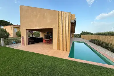 Image de EmpordĂ Soul, Maison rurale moderne avec piscine