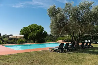 Image de Agréable appartement pour 8 personnes avec bain à remous, piscine, Wifi et animaux admis