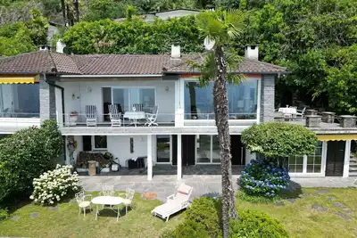 Image de Charming detached house on a fantastic hillside location with magnificent views