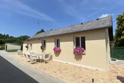 Image de Maison avec Terrasse et Jardin à Gacé