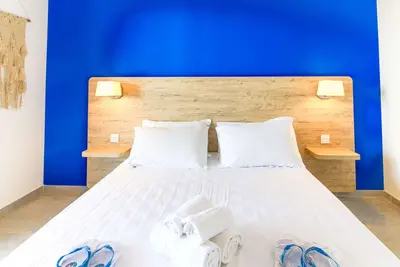 Image de Appartement 2 pièces avec terrasse et piscine privée, parking inclus