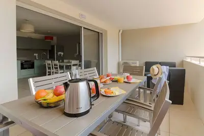 Image de T3 lumineux 6 pers. avec terrasse proche plage