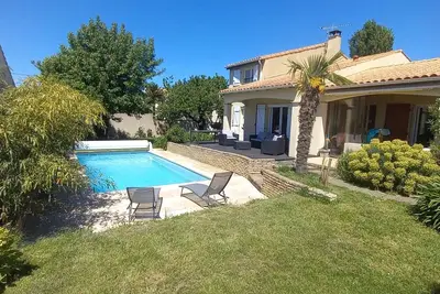 Image de Location Agreable Maison Avec Piscine A Fouras-17