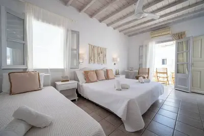 Image de Mykonos Twins 2 in Ornos Beach with Balcony, Ac, WiFi