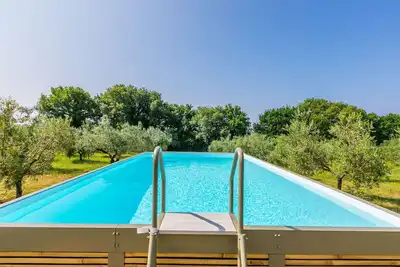 Image de Maison de vacances privée avec Wifi, piscine privée, Tv, patio, vue panoramique, parking