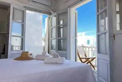 Image de Mykonos Twins 13 in Ornos Beach with two Private balconies, Ac, WiFi
