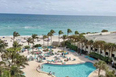 Image de Beachfront – Ocean Views 1/1 apt