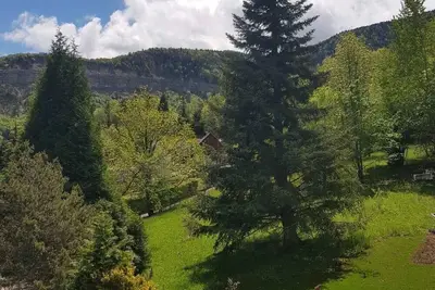 Image de Studio indépendant avec extérieur
