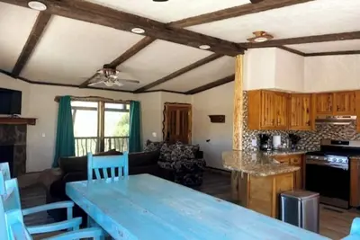Image de Kit Carson Cabin 2br Rustic w/Mountain Views