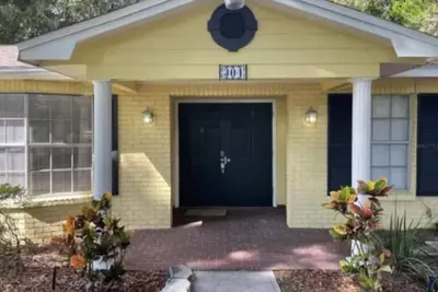 Image de Adventure starts right outside your door at this secluded home. Near Mall & food