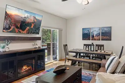 Image de On the River in Ouray | 3br Townhome with Breathtaking Mountain Views- Sleeps 6