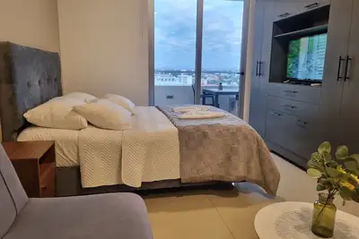 Image de Apartment with Balcony & View / Swimming Pool / Gym at Equipe
