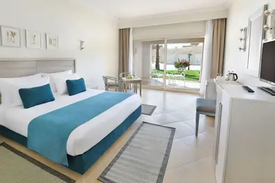 Image de Coastal Have with Pools, Spa, Amphitheatre & Watersports centers