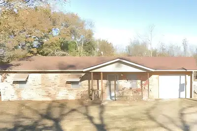 Image de 3-bedroom & 1-bath house located at beautiful Lake Eufaula, Ok, WiFi