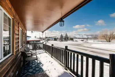 Image de Boyne Mtn Views! 2br w/ Patio & Fire Pit Access