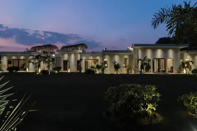 Image de A 7- Room Villa Boutique Retreat With Ceremonial Amenities.