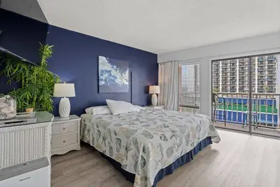 Image de Fins Up - King Bed - Kitchen - Pool - Central to Myrtle Beach