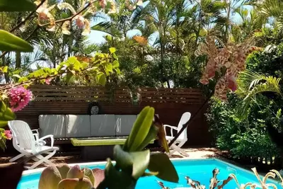 Image de Gites Des Flibustiers, piscine, jacuzzi, acces mer 100m situé à 2 kms de St Anne
