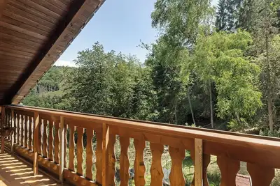 Image de Appartement \"Wohung Zum Ausblick\" avec vue sur les montagnes, balcon et Wi-Fi
