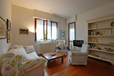 Image de Magnifique maison de vacances privée avec Wifi, Tv, terrasse et parking, près de Forte Dei Marmi