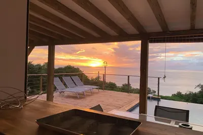 Image de Kaz Caraibes Bouillante « Appart Horizon » vue mer, piscine à débordement