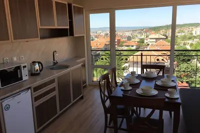 Image de Charming 1-bedroom apartment with Ac and WiFi in sunny Sveti Vlas with Sea view