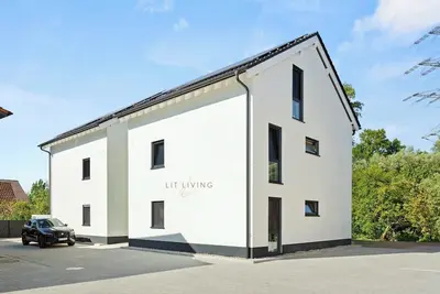 Image de LiT LiVING: Luxus | Box SprIng | Parking | Balkon
