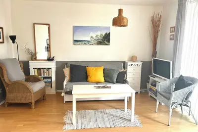 Image de Cozy 2-room apartment with terrace near the beach