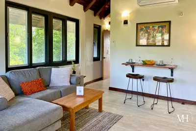 Image de The Gardenview Apartment at Villa Horizon, Gardenview Apartment: Tropical Views Steps from Reduit Be