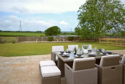 Image de Spacious Countryside Escape in Devon with Hot Tub & Dog-friendly – Sleeps 10