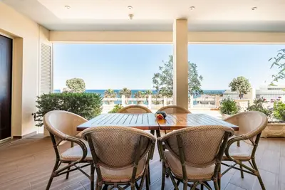 Image de Wonderful Ocean View Beach Apartment