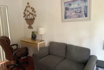 Image de Charming 1-bedroom cottage with WiFi and Ac in wonderful Miami