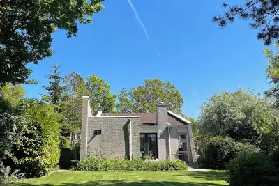 Image de Detached villa for 5/6 persons, 3 bedrooms, 2 bathrooms, dog welcome, Brouwershaven
