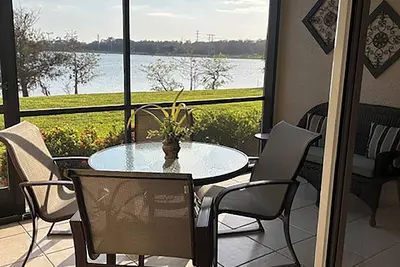Image de Vasari in Bonita Springs - Located on Altessa with view of beautiful Vasari Lake