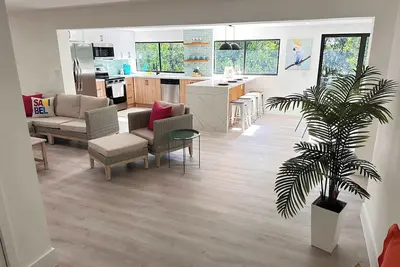 Image de Spacious 4br/3ba Beach House with Bikes, Beach Bikes and More