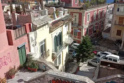 Image de In one of the Ii beautiful areas of Naples, entire apartment with two bathrooms. Top!